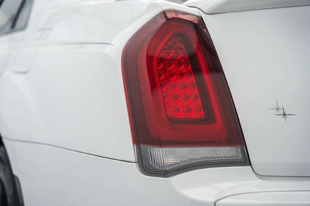 Used 2021 Chrysler 300 S RWD image 8