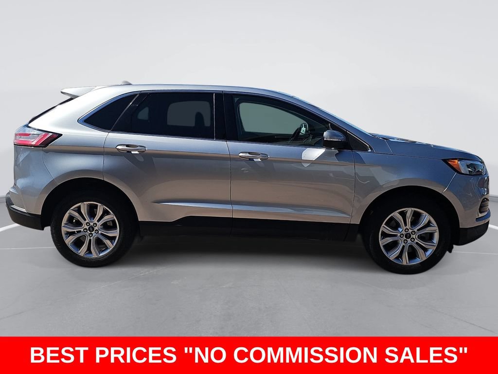Used 2022 Ford Edge Titanium w/ Equipment Group 301A AWD/4WD image 2
