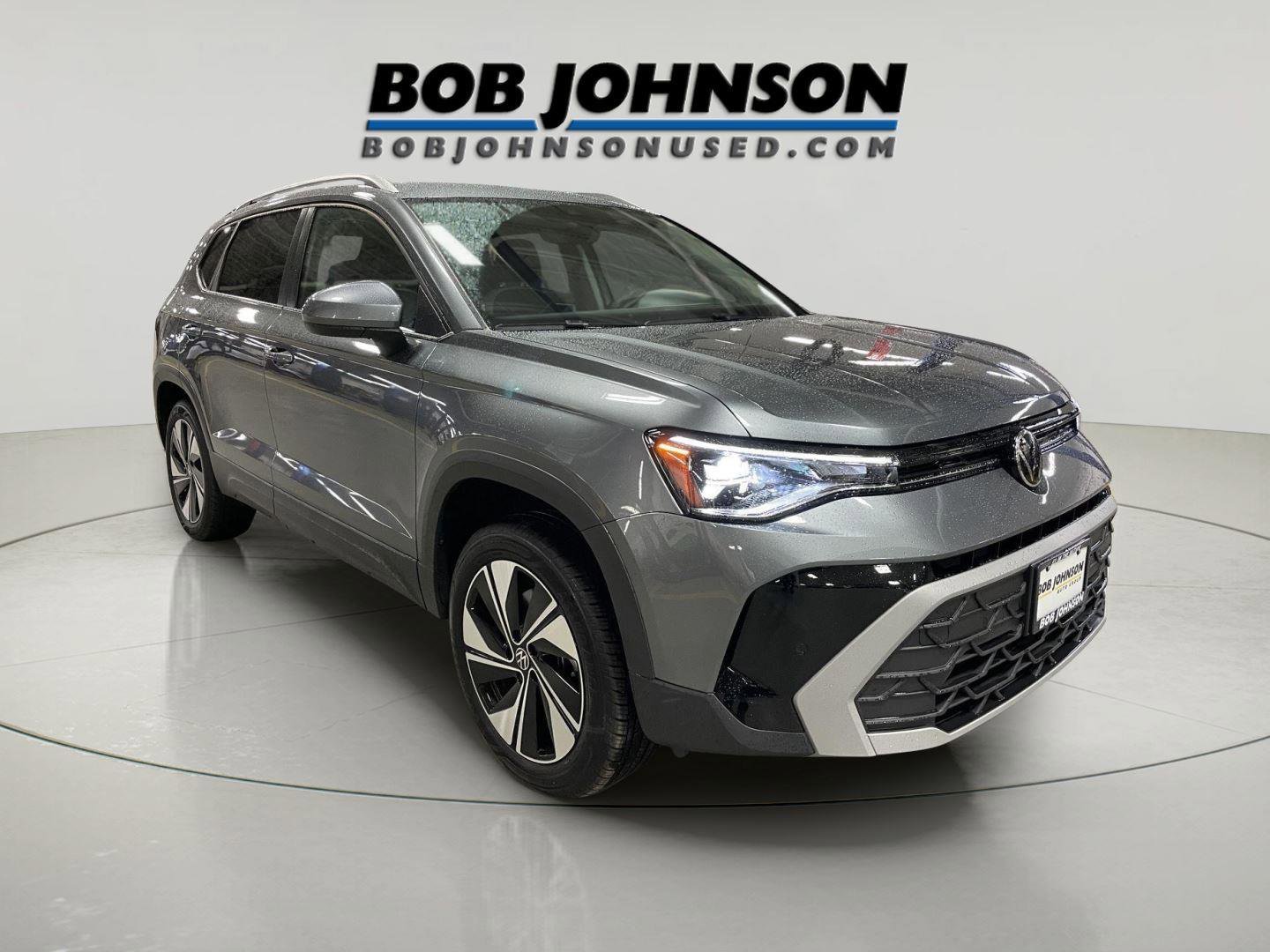 Used 2025 Volkswagen Taos SE video 1