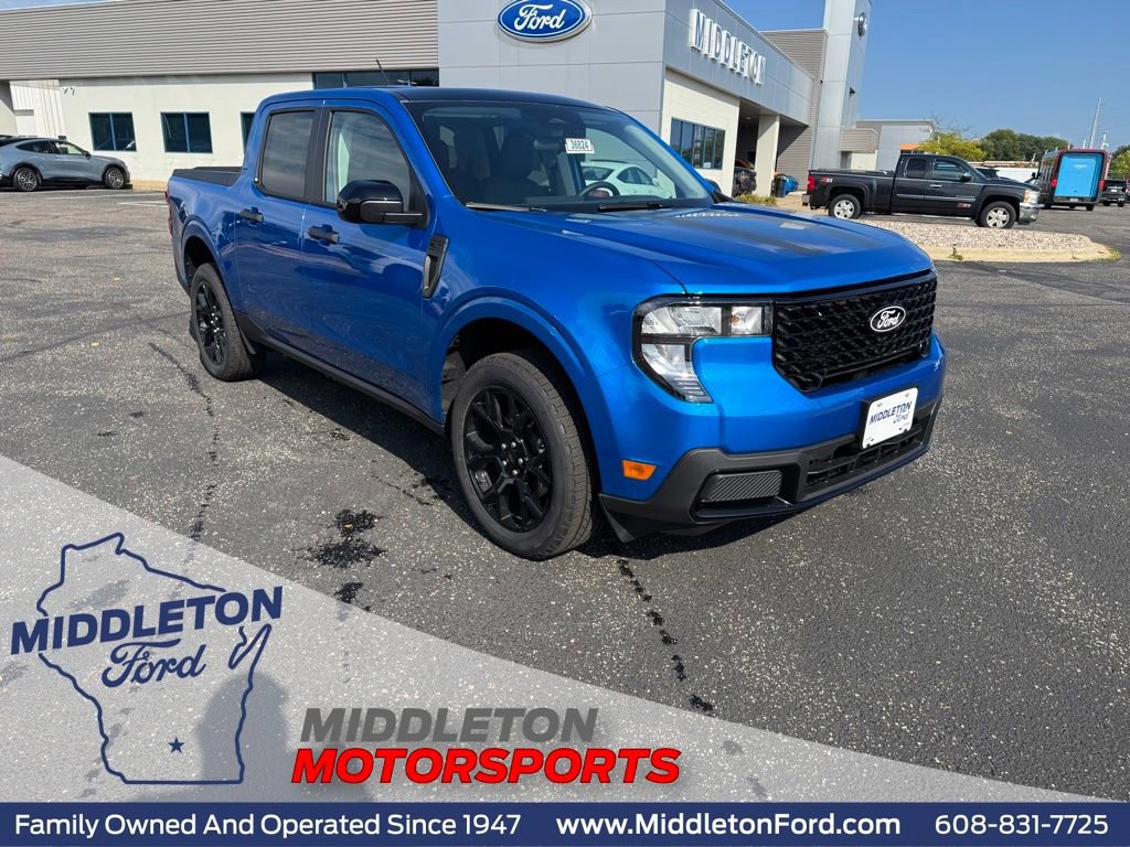 New 2025 Ford Maverick XLT w/ Black Appearance Package