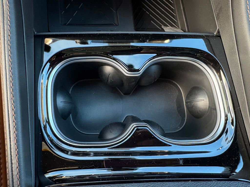 New 2026 Chrysler Pacifica Pinnacle w/ Trailer Tow Group image 28