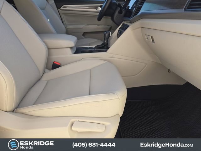 Used 2019 Volkswagen Atlas SE w/ Towing Package image 16