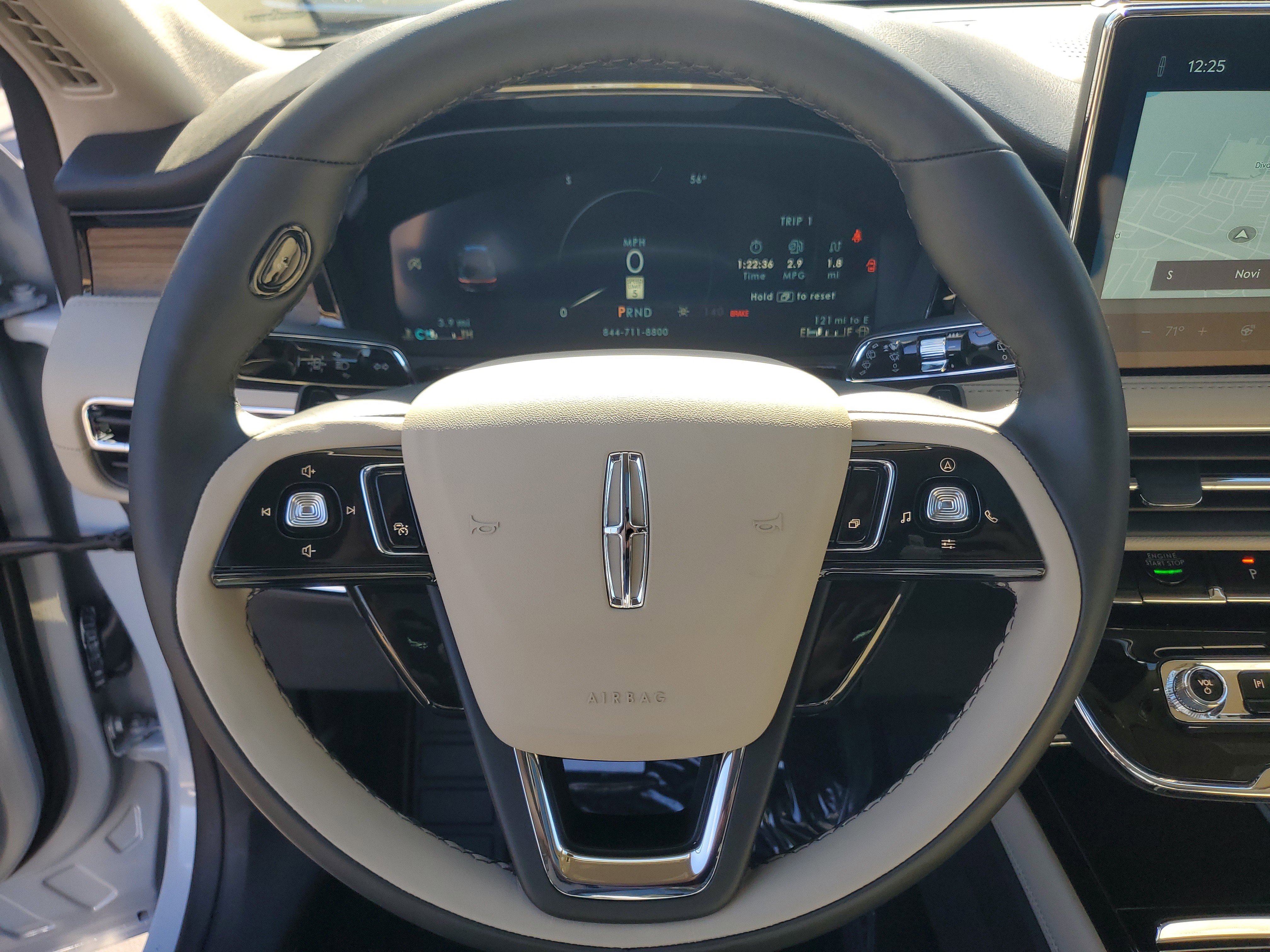 New 2026 Lincoln Corsair Reserve image 16