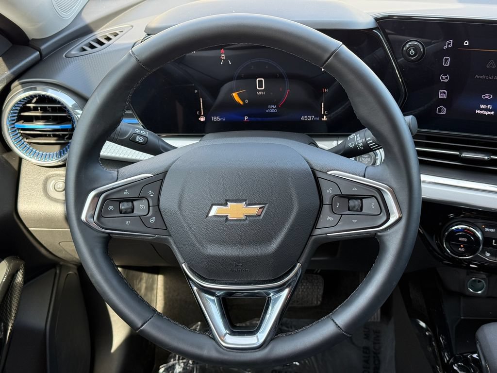 Used 2026 Chevrolet Trax LT w/ Driver Confidence Package FWD image 21
