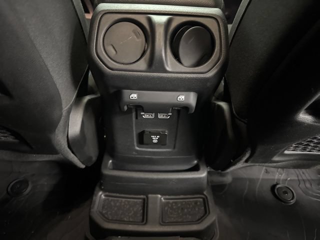 Used 2023 Jeep Wrangler Unlimited Rubicon 4xe w/ Cold Weather Group AWD/4WD image 29