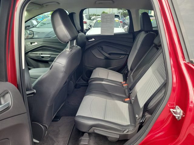 Used 2019 Ford Escape SE FWD image 12