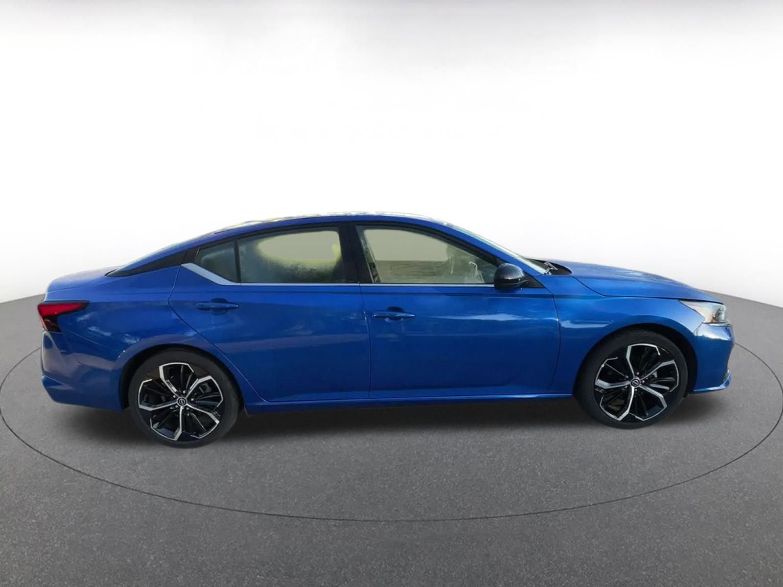 Used 2025 Nissan Altima 2.5 SR image 16