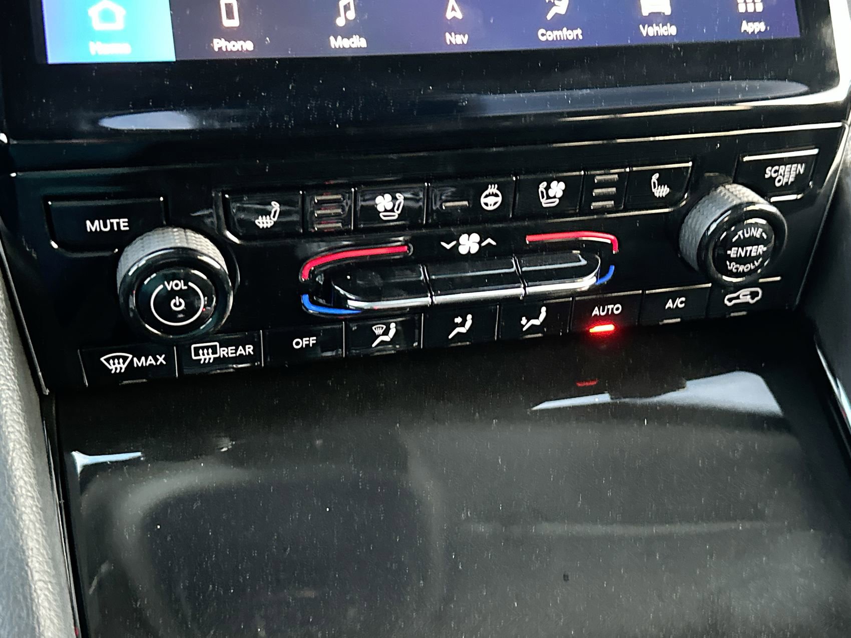 New 2023 Jeep Grand Cherokee 4WD 4xe w/ Luxury Tech Group II image 19