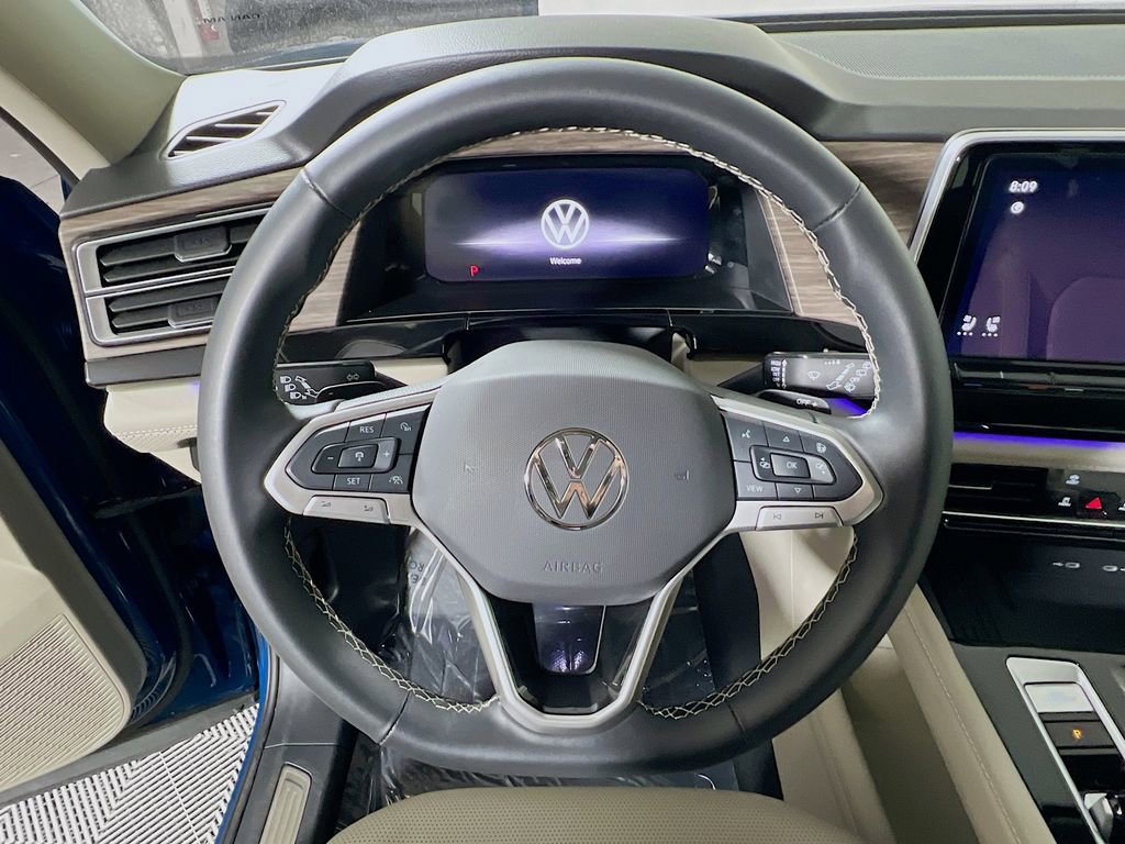 Used 2025 Volkswagen Atlas SEL AWD/4WD image 10
