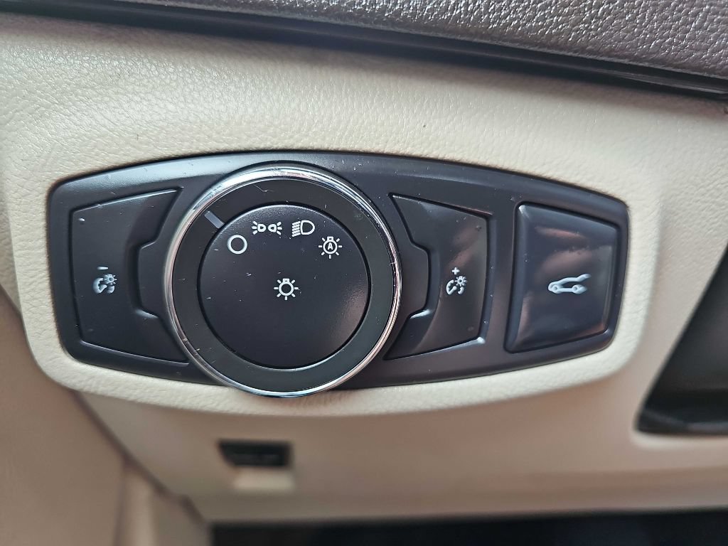 Used 2017 Lincoln MKC Reserve w/ Lincoln MKC Climate Package AWD/4WD image 35