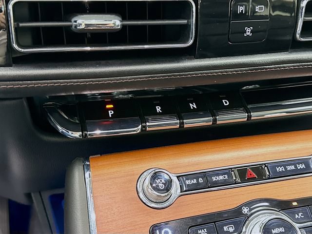 Used 2020 Lincoln Aviator Reserve w/ Equipment Group 202A AWD/4WD image 17