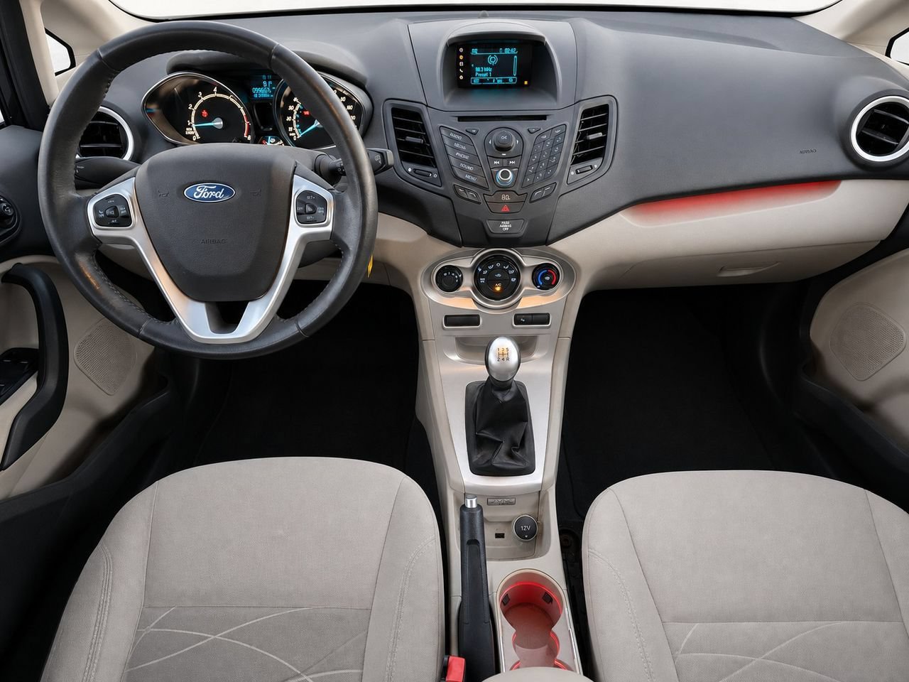 Used 2014 Ford Fiesta SE FWD image 32