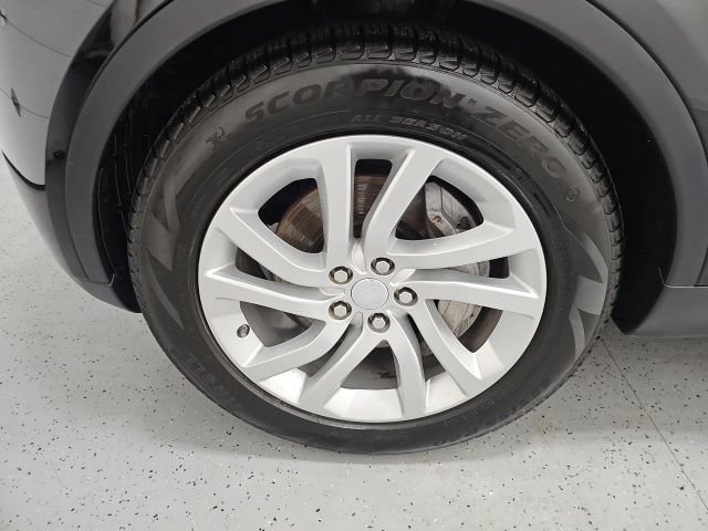 Used 2018 Land Rover Discovery SE AWD/4WD image 9
