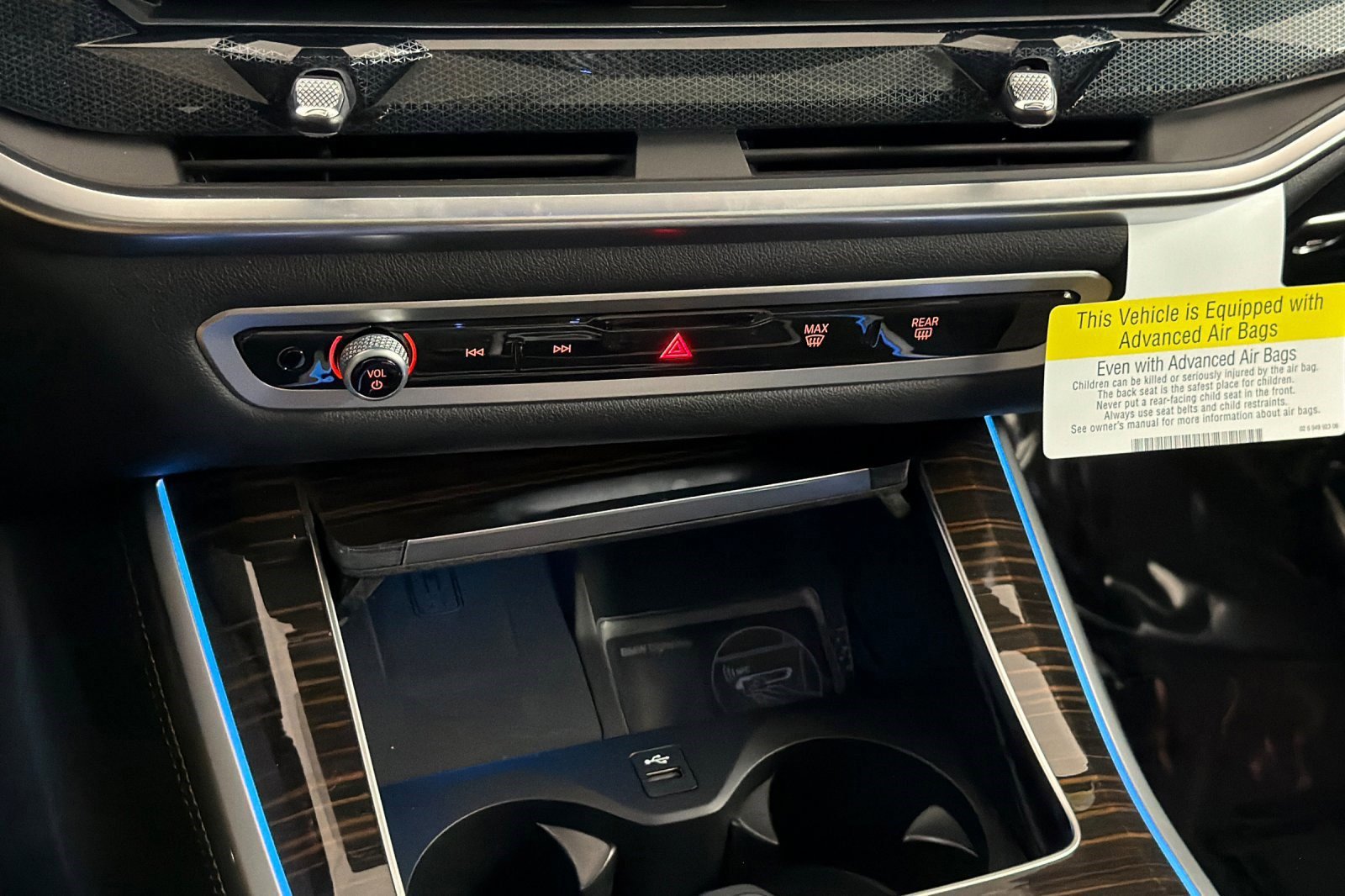 New 2026 BMW X5 xDrive50e w/ Parking Assistance Package AWD/4WD image 19