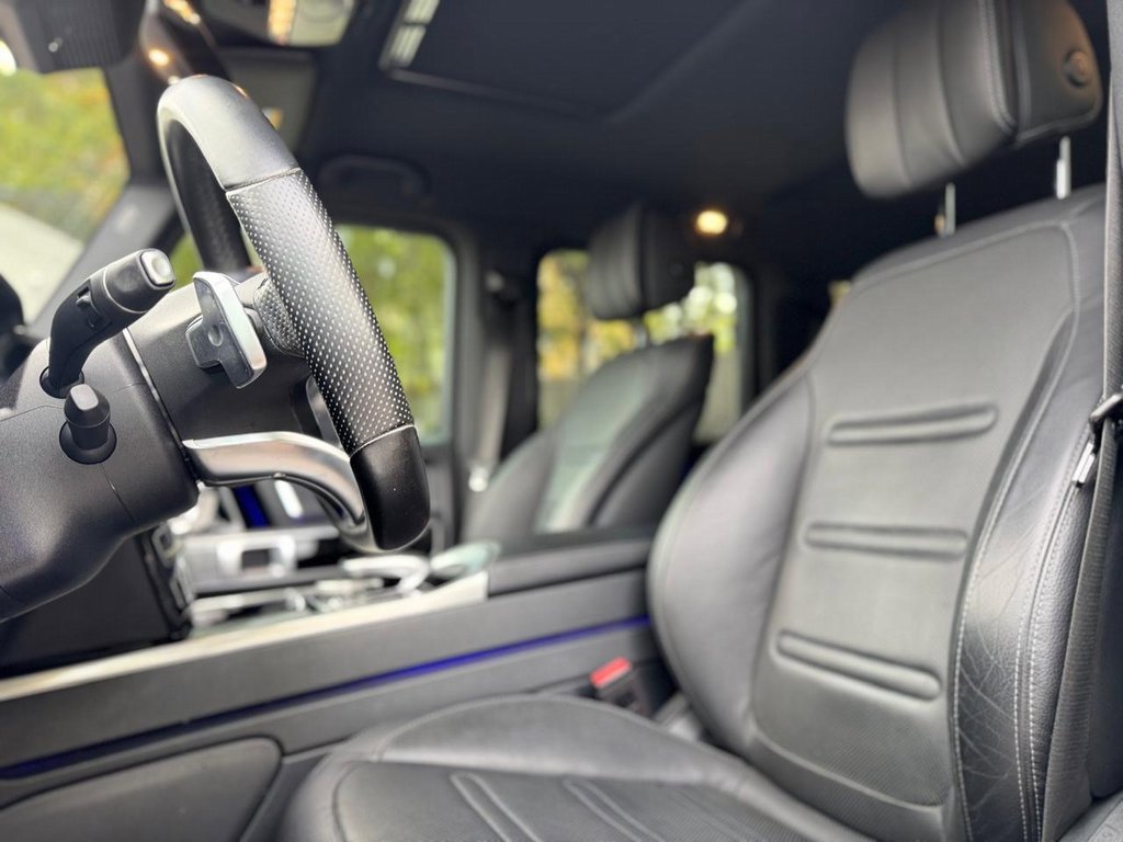 Used 2019 Mercedes-Benz G 550 w/ AMG Line image 18