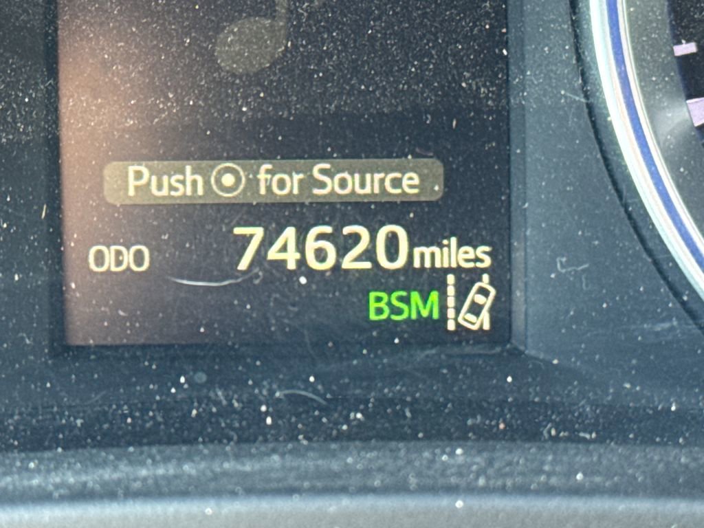 Used 2018 Toyota Highlander XLE AWD/4WD image 17