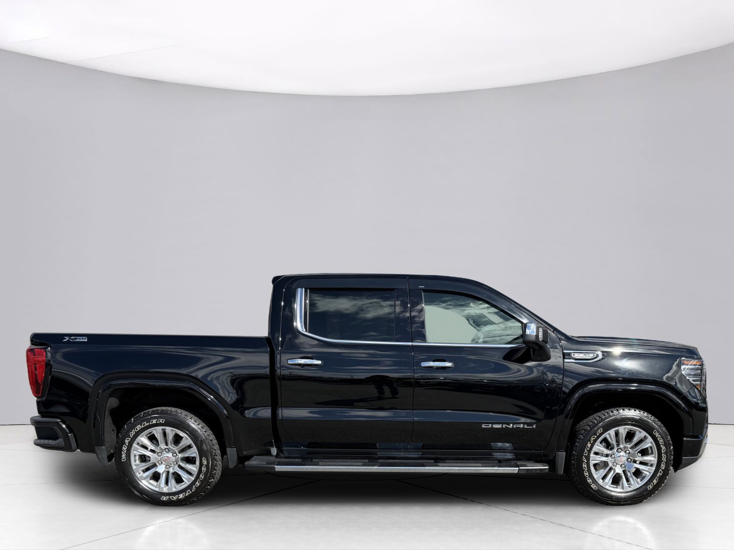 Used 2025 GMC Sierra 1500 Denali w/ Technology Package image 14