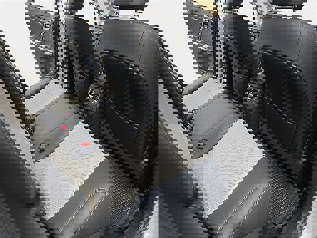 Certified 2022 Lexus RX 450h AWD w/ Special Edition image 11