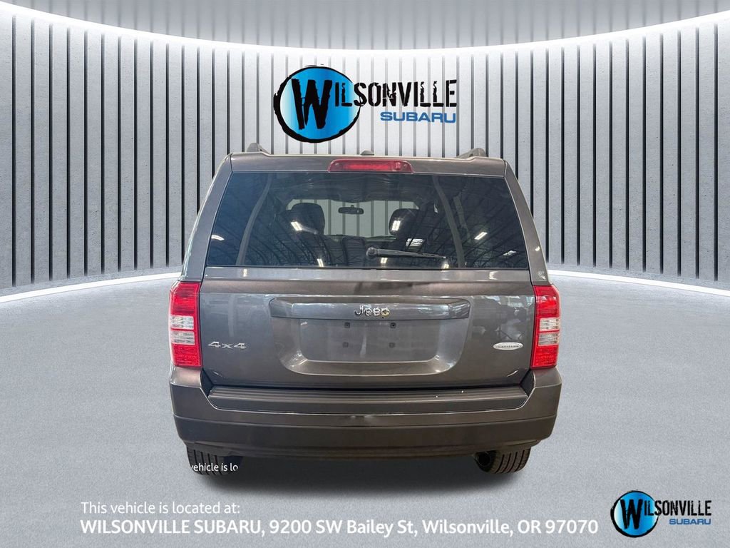 Used 2014 Jeep Patriot Latitude w/ Sun/Sound Group image 5
