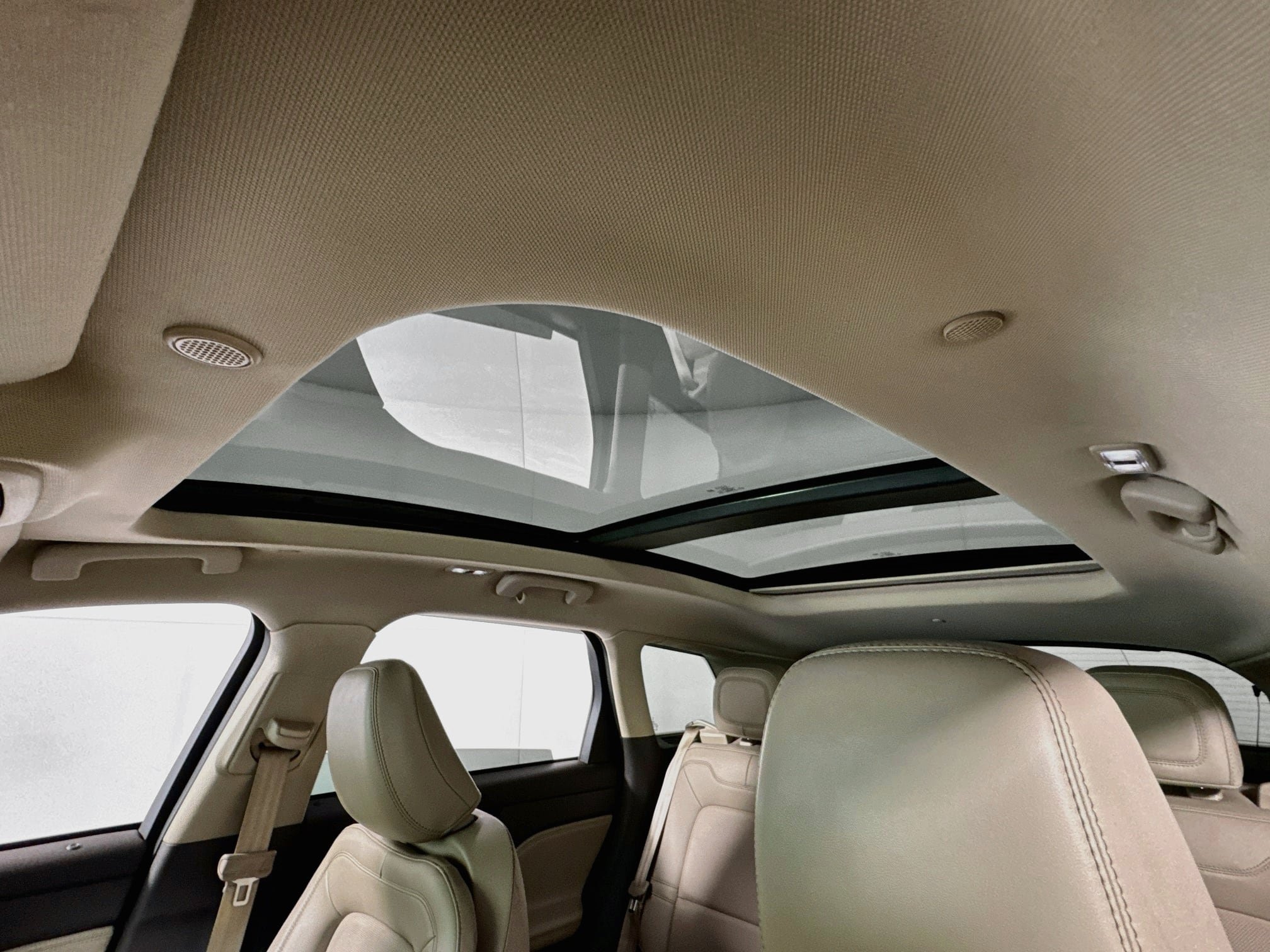 Used 2021 Lincoln Corsair AWD w/ Premium Package image 5
