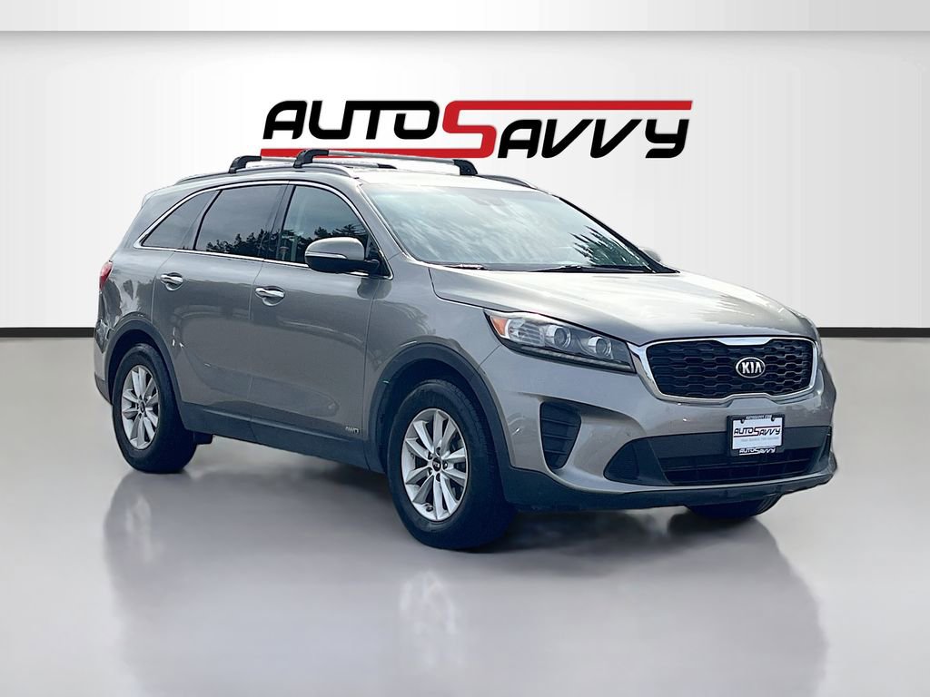 Used 2019 Kia Sorento LX w/ LX Convenience Package image 1