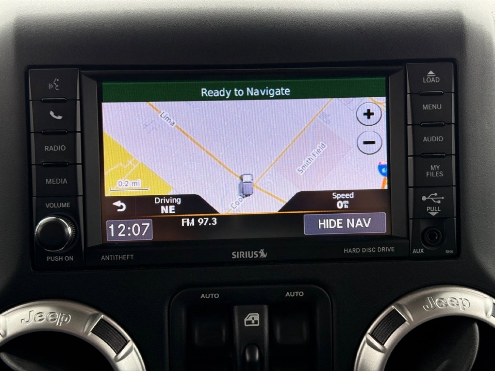 Used 2018 Jeep Wrangler Unlimited Sahara w/ Connectivity Group image 15