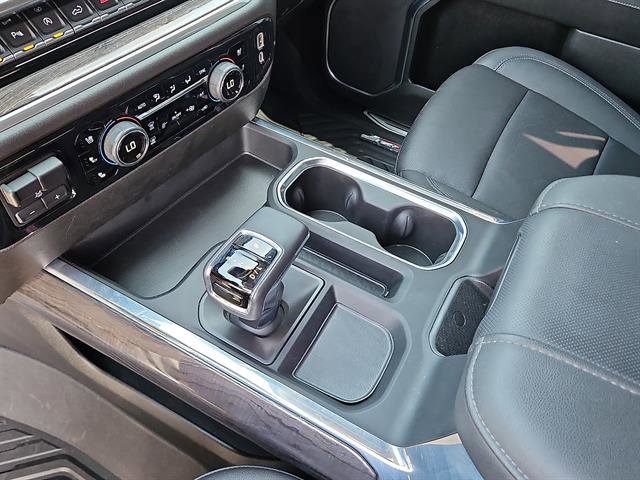 Used 2024 Chevrolet Silverado 1500 LTZ image 20