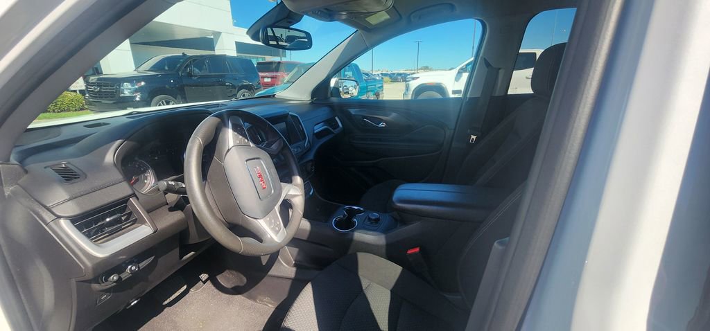 Used 2024 GMC Terrain SLE image 14