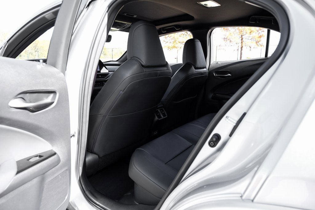 Used 2023 Lexus UX 250h FWD w/ Premium Package image 43