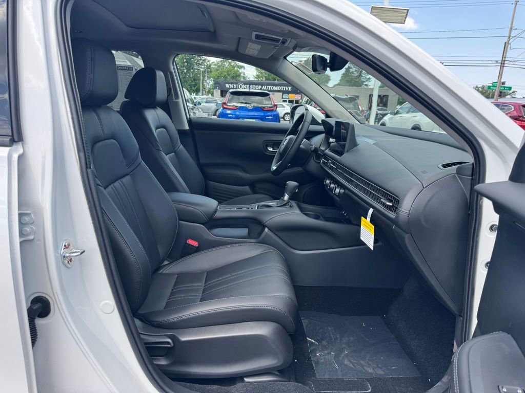 New 2026 Honda HR-V EX-L image 16