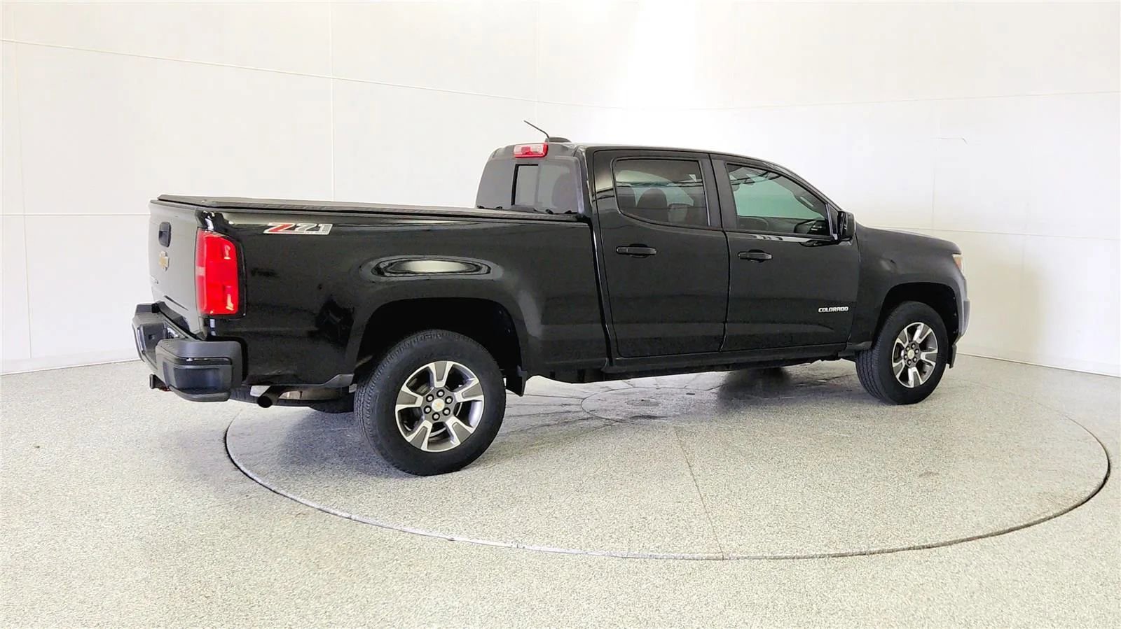 Used 2017 Chevrolet Colorado Z71 image 7
