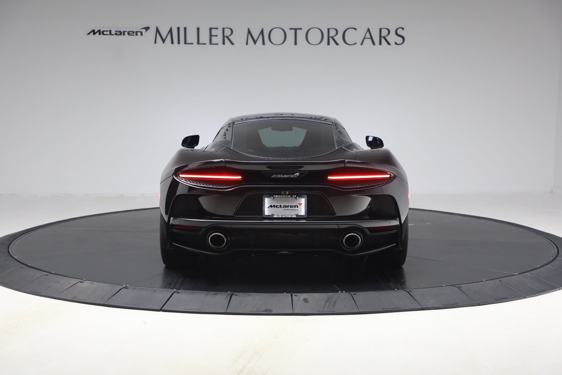 Used 2023 McLaren GT RWD image 6