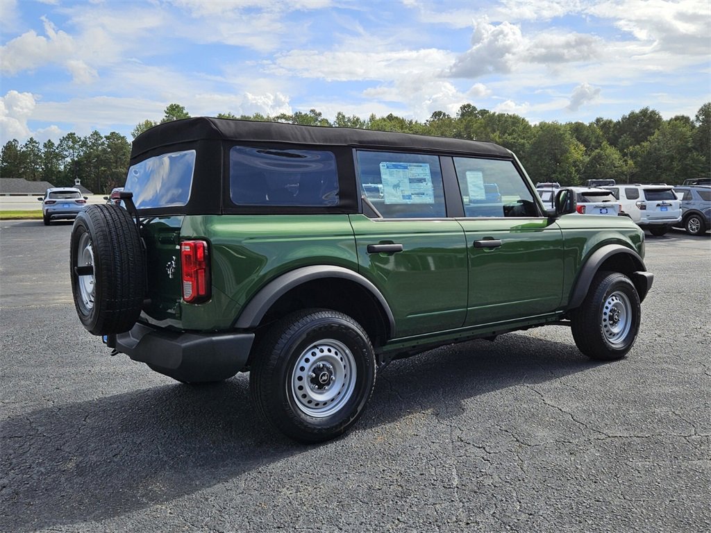 New 2025 Ford Bronco 4-Door image 12