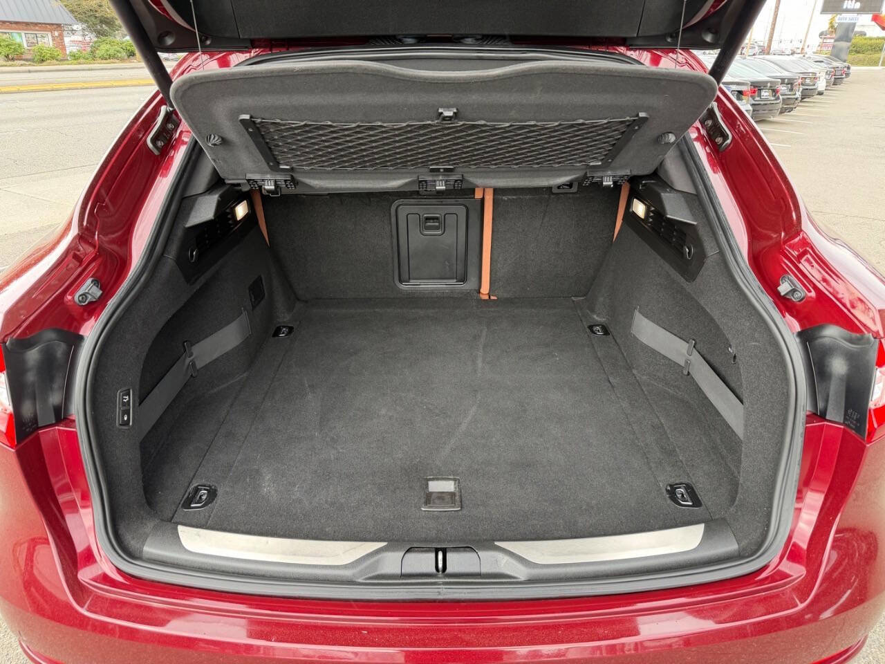 Used 2017 Maserati Levante w/ Sport Package image 7