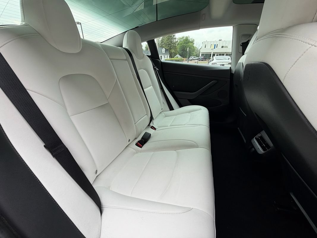 Used 2022 Tesla Model 3 Long Range AWD/4WD image 23