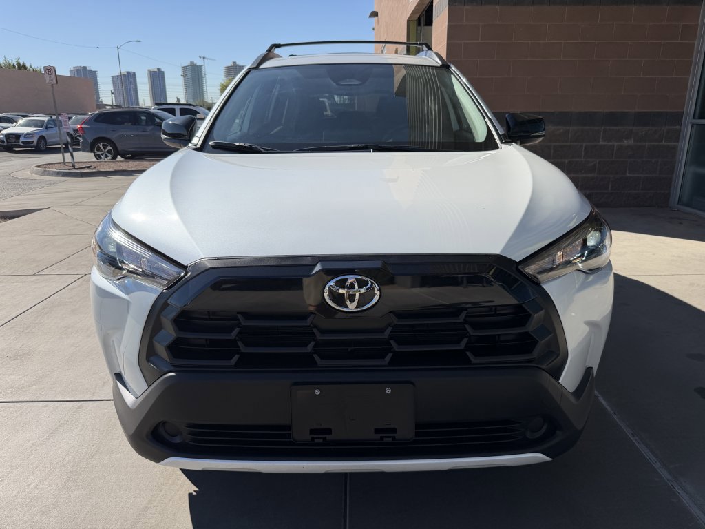 Used 2026 Toyota Corolla Cross LE image 9