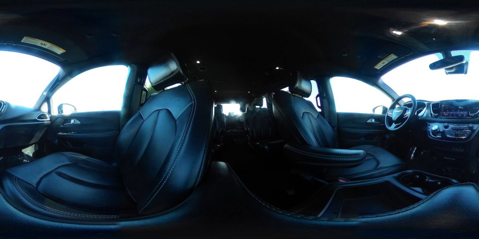 Used 2025 Chrysler Pacifica Select FWD image 44