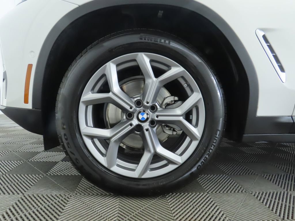 Certified 2025 BMW X4 xDrive30i image 31