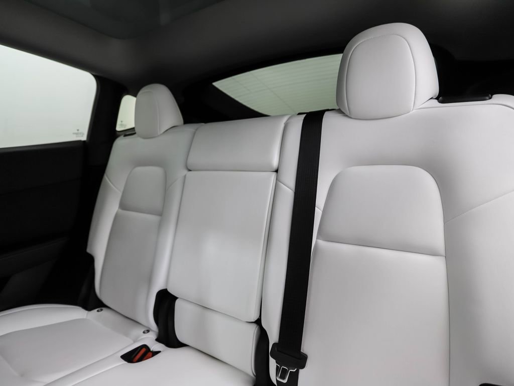 Used 2024 Tesla Model Y Long Range image 20