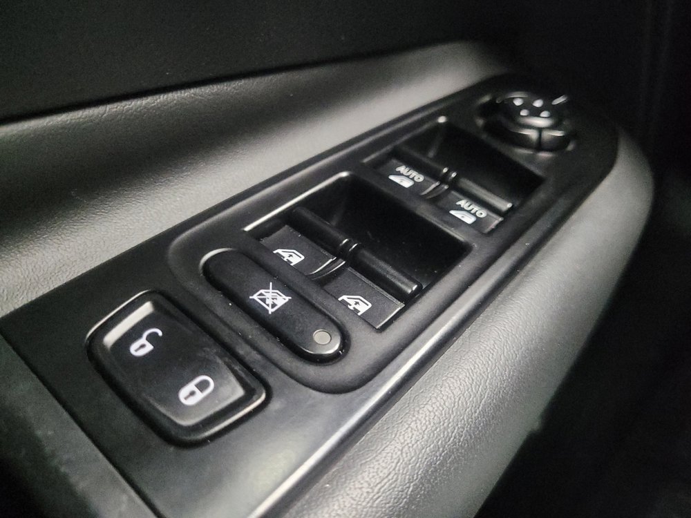 Used 2022 Jeep Renegade Latitude image 27