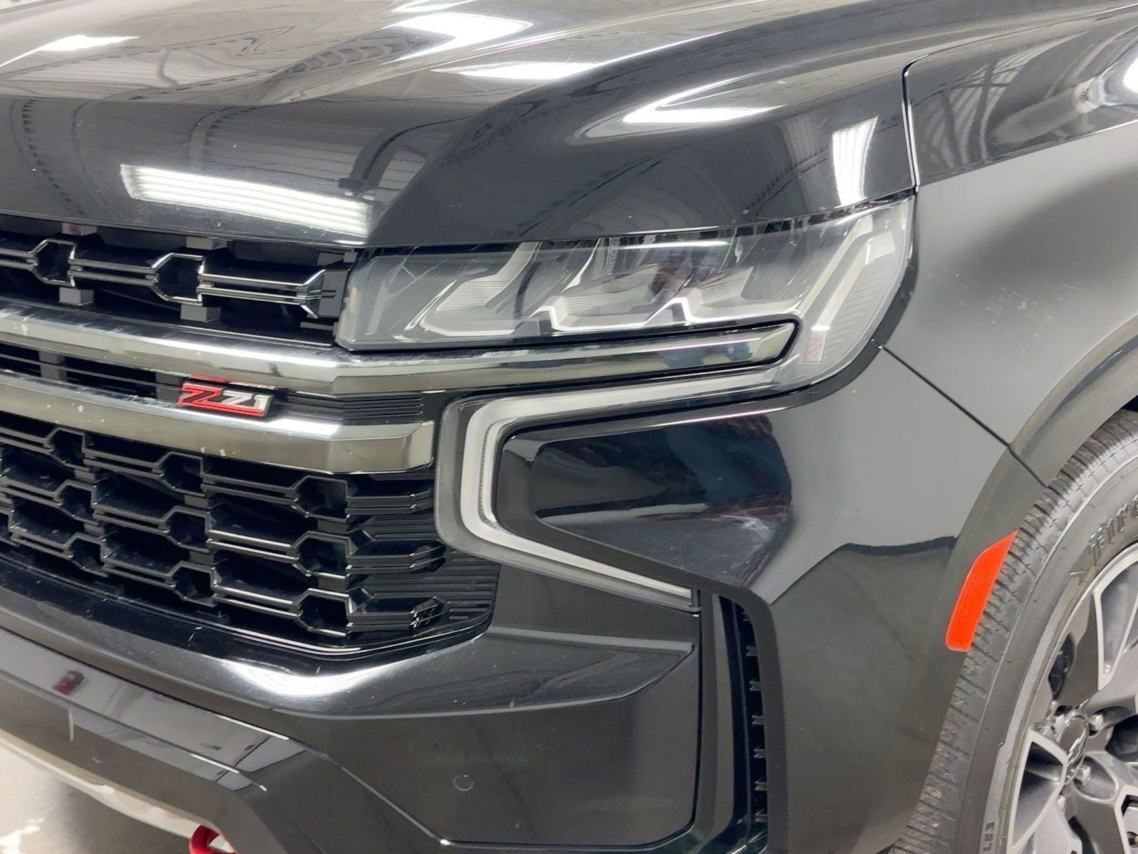 Used 2021 Chevrolet Tahoe Z71 w/ Z71 Off-Road Package image 9