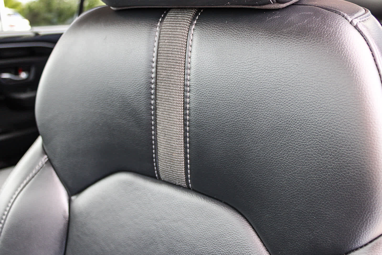 Certified 2025 Honda Pilot Touring image 24