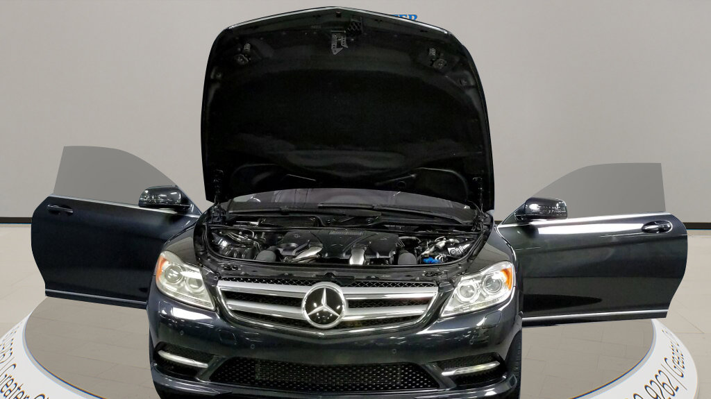 Used 2011 Mercedes-Benz CL 550 4MATIC image 3