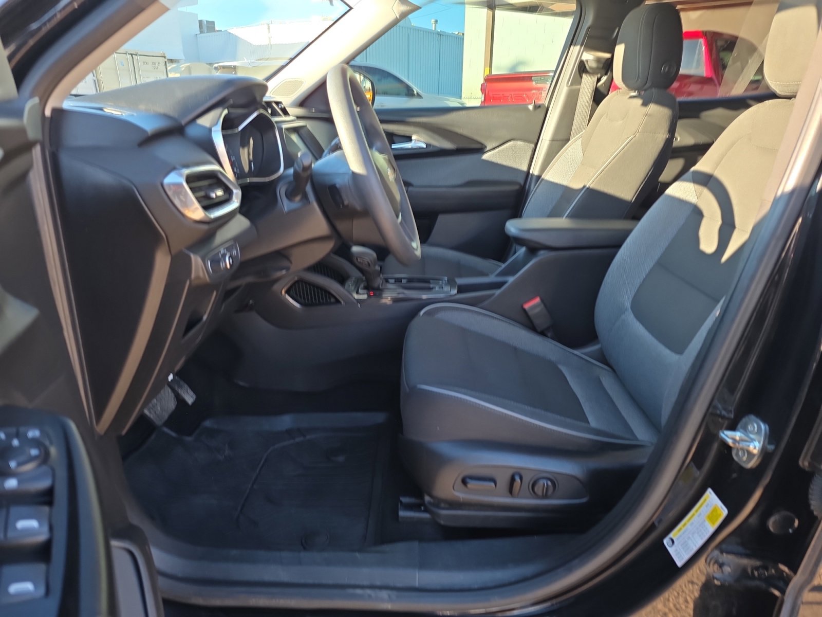 Used 2022 Chevrolet TrailBlazer LT image 12