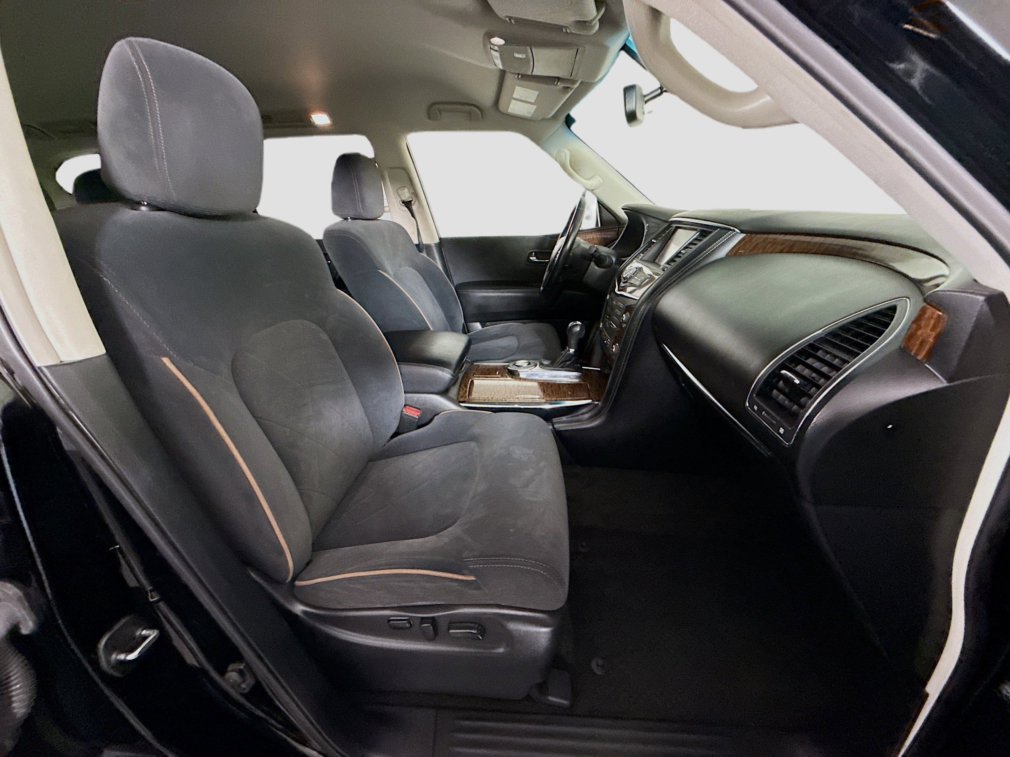 Used 2020 Nissan Armada SV w/ Driver Package RWD image 29