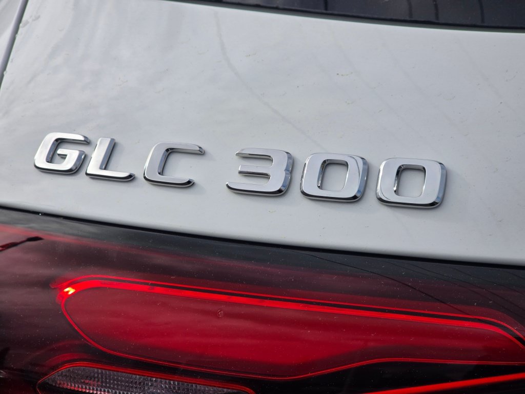 New 2026 Mercedes-Benz GLC 300 4MATIC image 32