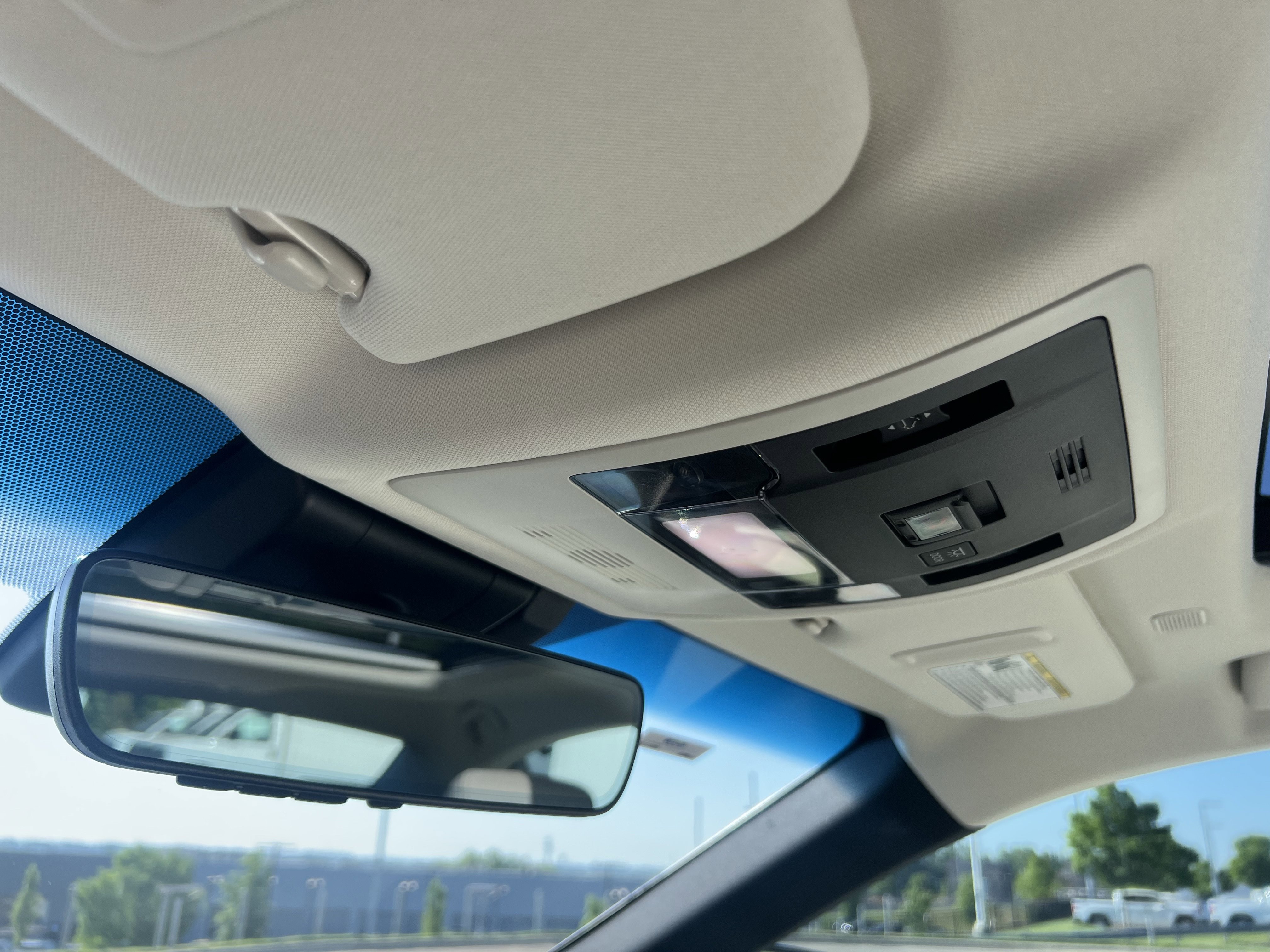 Used 2025 Lexus ES 350 Ultra Luxury w/ Accessory Package (Z2) FWD image 25