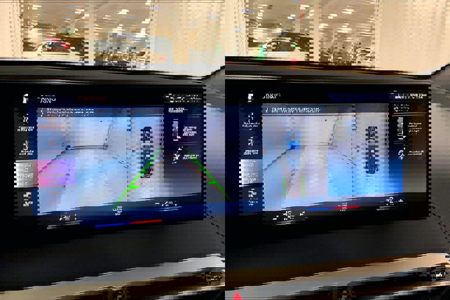 Certified 2023 BMW iX xDrive50 w/ Premium Package image 26