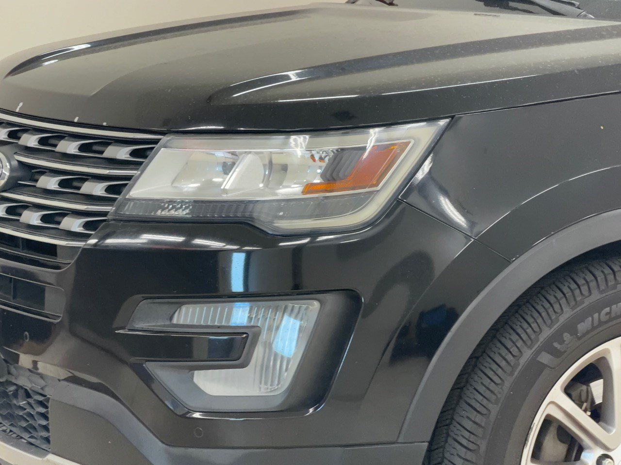 Used 2017 Ford Explorer Limited AWD/4WD image 9