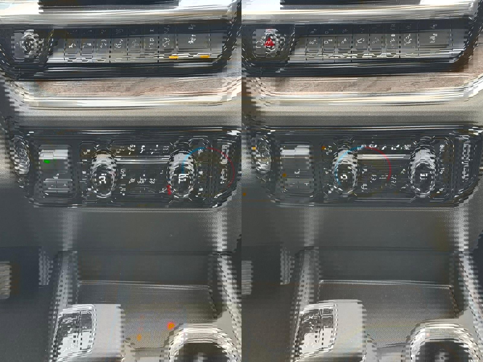 Certified 2023 Chevrolet Silverado 1500 LTZ w/ LTZ Premium Package image 12